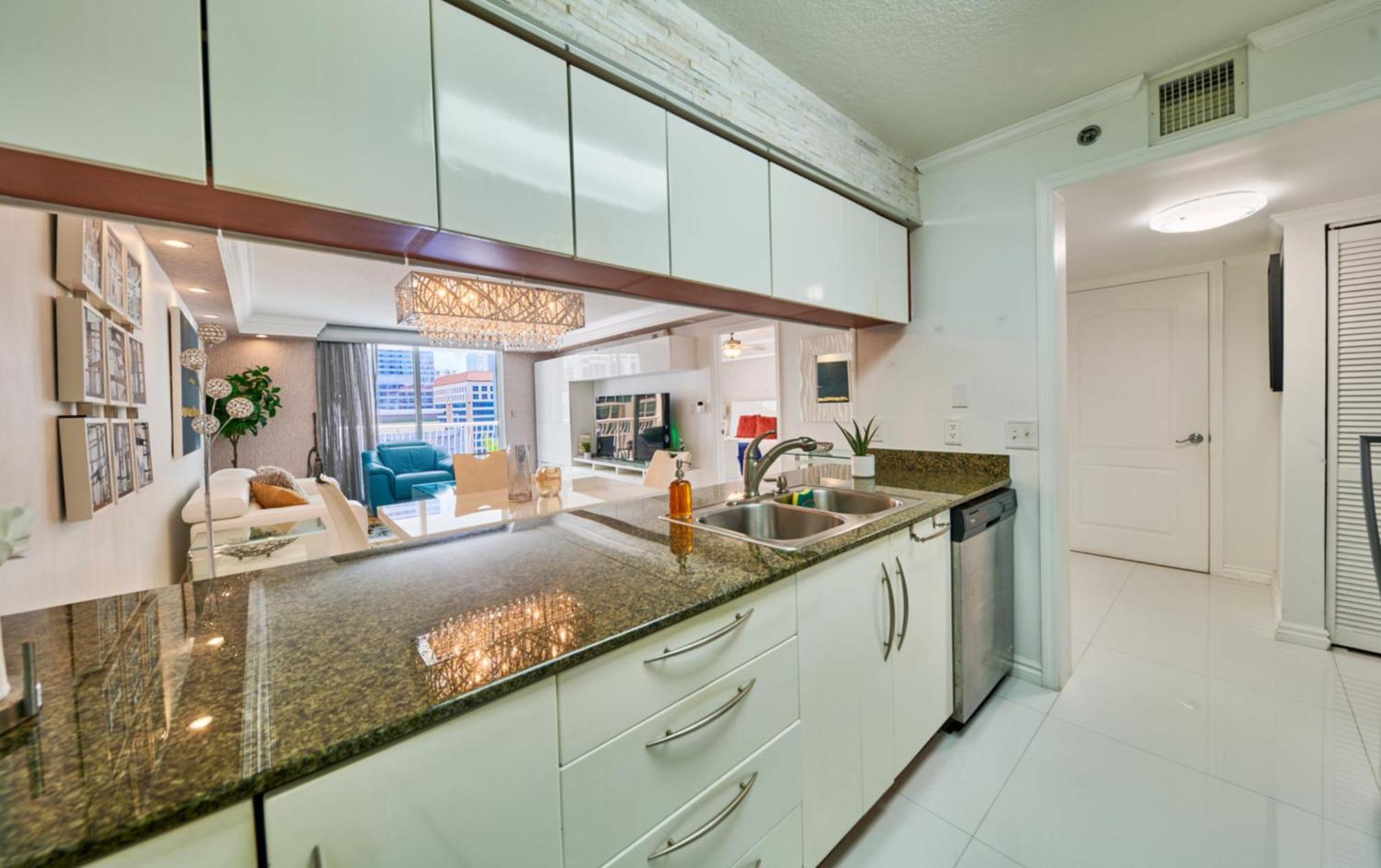 Serene View 1 Br * Miami